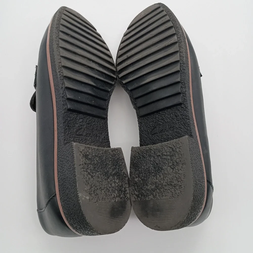Clarks black skirts settings